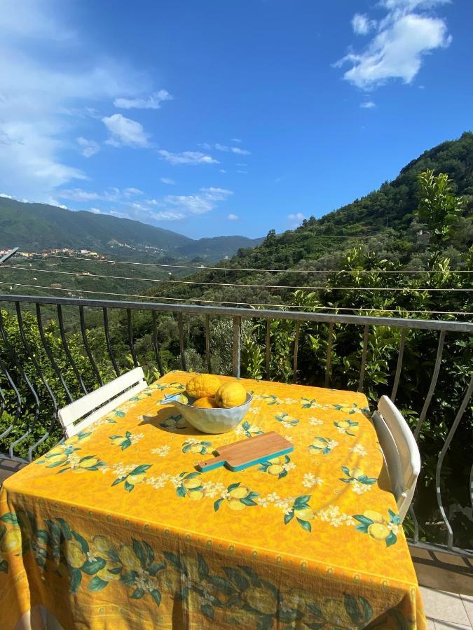 Le Case Della Lizza - Casa Gialla Levanto Exteriör bild